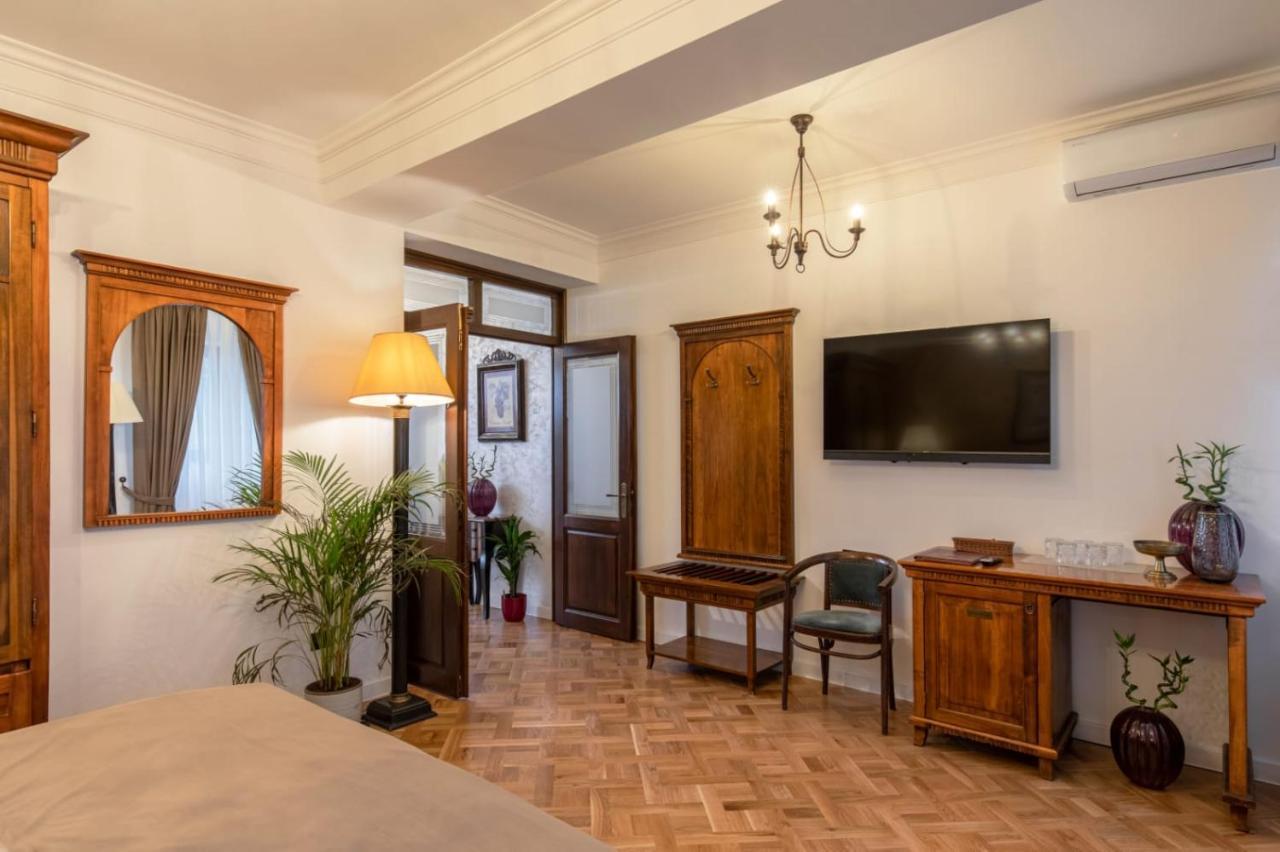 Hotel Clucerului Arc De Triomphe Bucarest Esterno foto