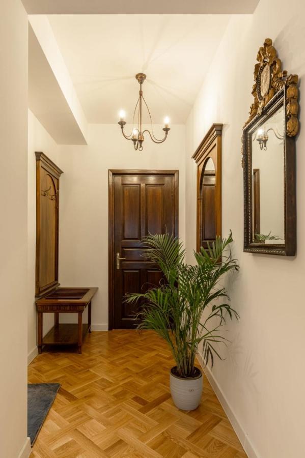 Hotel Clucerului Arc De Triomphe Bucarest Esterno foto