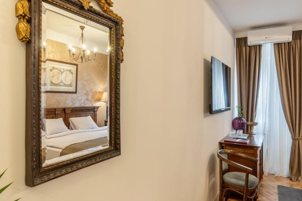 Hotel Clucerului Arc De Triomphe Bucarest Esterno foto